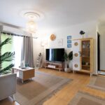Sweet Home with Wide View Garden